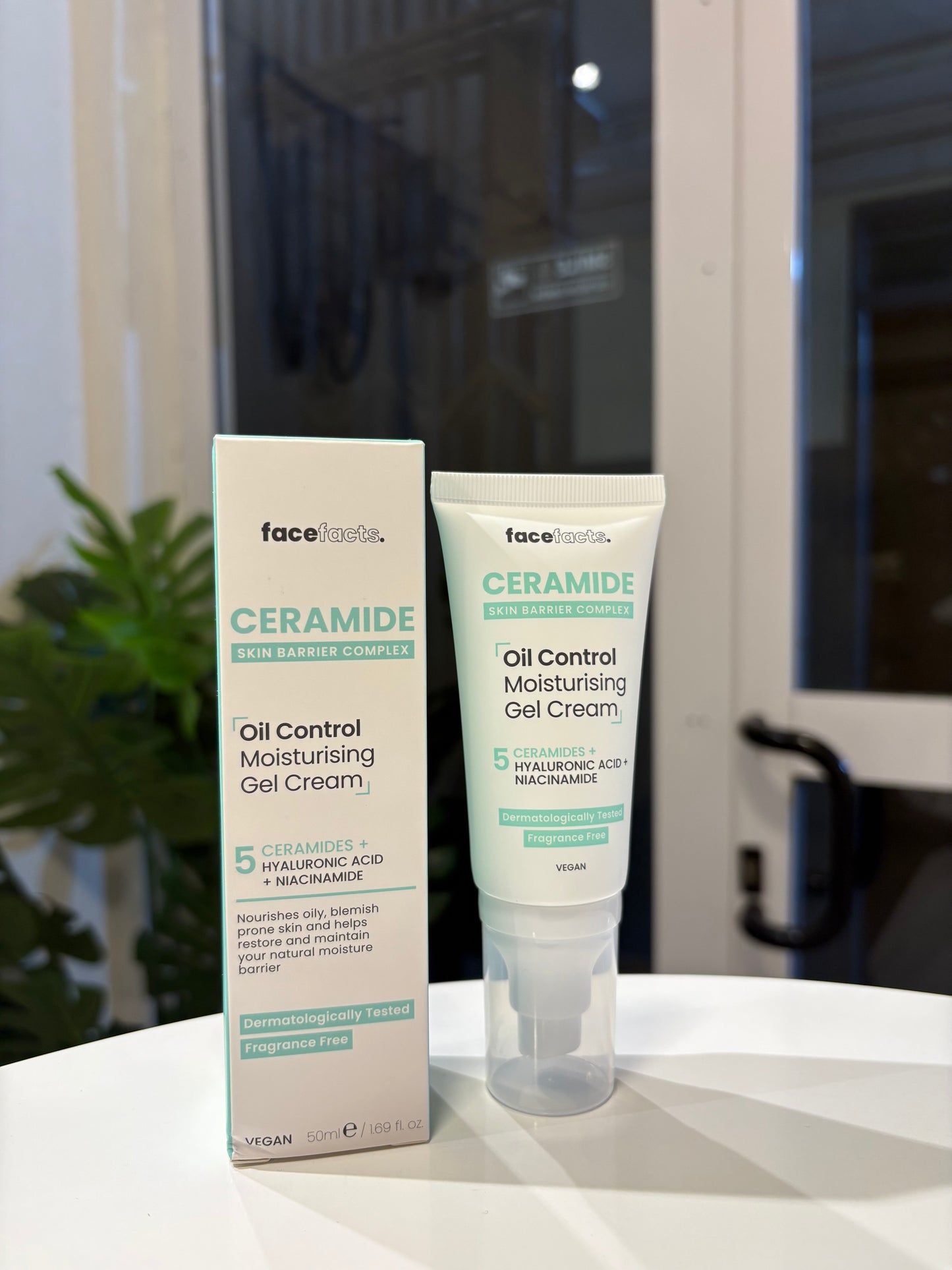 Face Facts Ceramide Oil Control Moisturizing Gel Cream